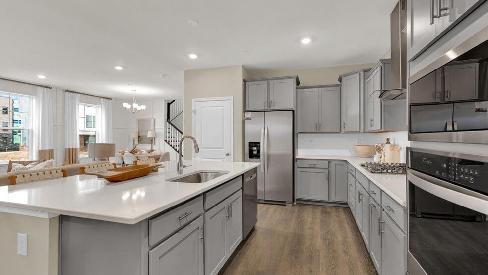 465 Hanson St, Frederick, MD 21701 - photo 1