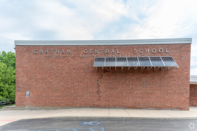 Mary E. Dardess Elementary School is a public pre-K & elementary School in Chatham, NY.