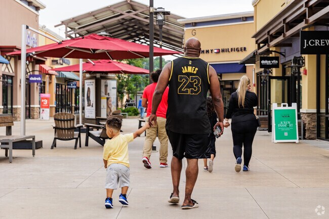 The Outlets of Little Rock are just outside Pecan Lake with major brands like Nike.