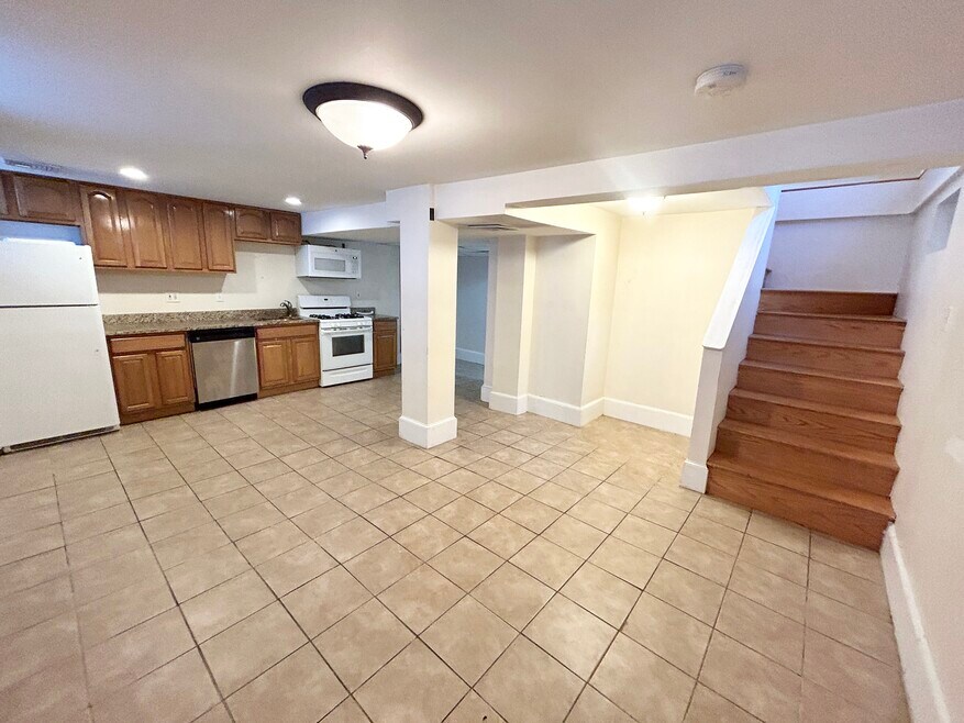 1568 Tremont St unit 1, Roxbury Crossing, MA 02120 - photo 1