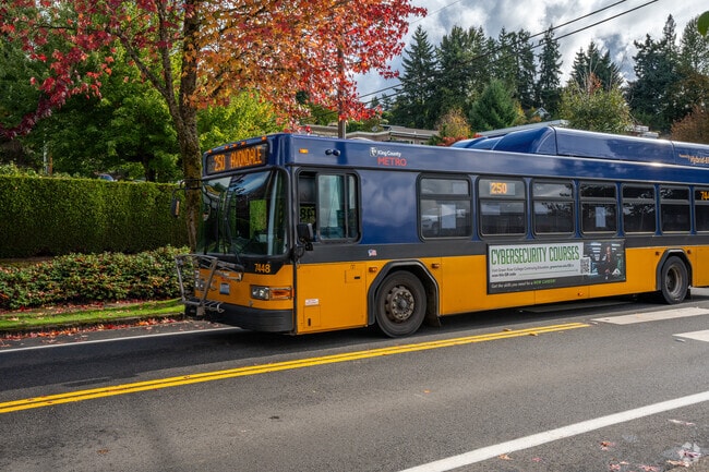 Public buses connect Market with downtown Kirkland and nearby neighborhoods.