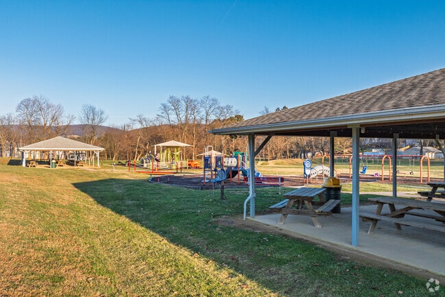 Cavetown children can enjoy the playgrounds at nearby Veterans Park.