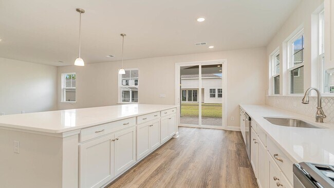 10 State Rd unit 38263804, Gilbert, SC 29054 - photo 4