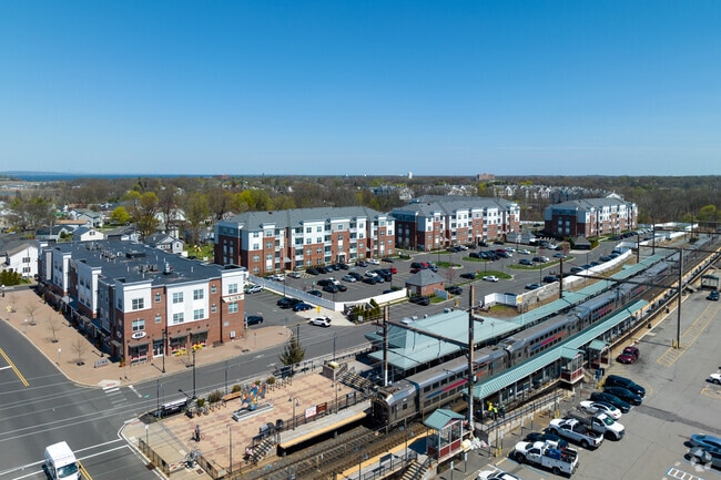 The Matawan-Aberdeen Station is centrally located in the heart of Matawan.