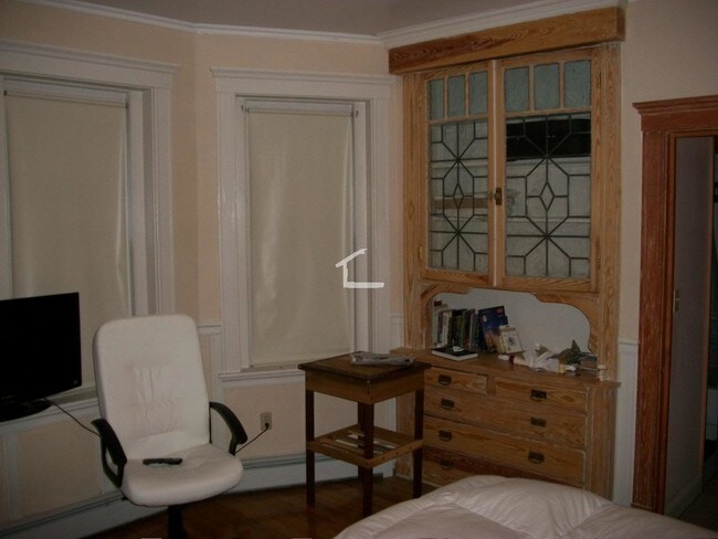 157 Thorndike St unit 1, Brookline, MA 02446 - photo 7