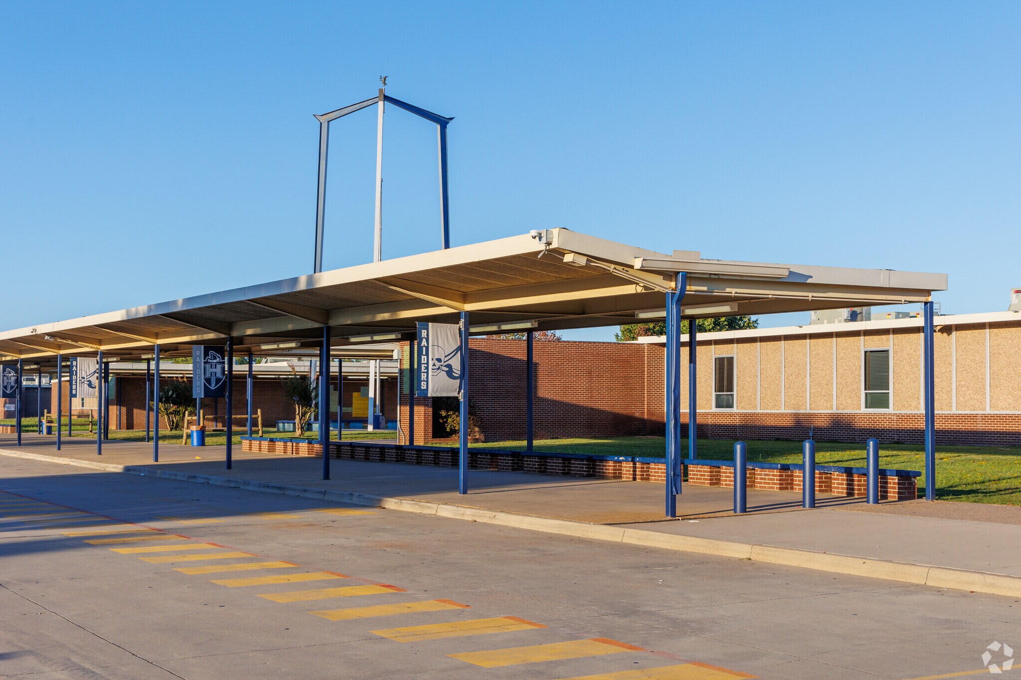 Huntington High School, home of the Raiders.