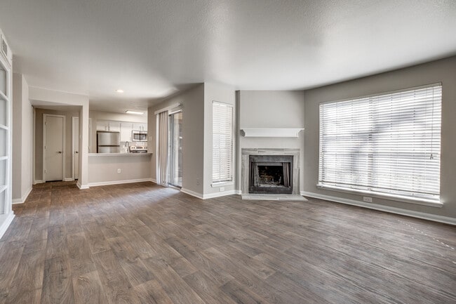 Infinity on the Mark, Dallas, TX 75243 - photo 4