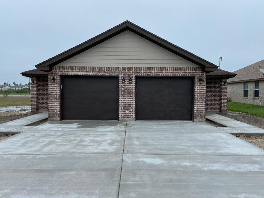 1405 Glasscock Ave, Harlingen, TX 78550 - photo 1