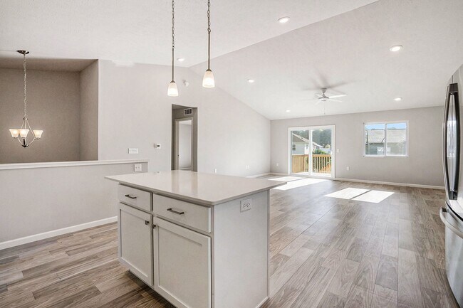 1229 Lucas Ct, Huntington, IN 46750 - photo 7