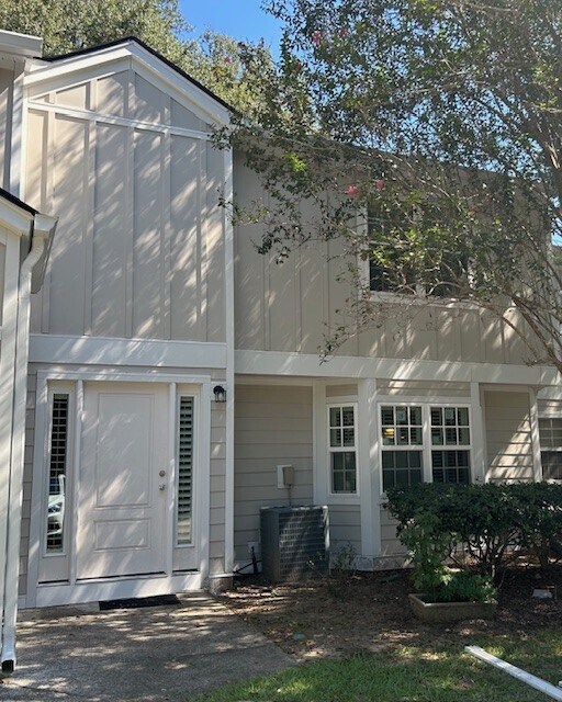 1158 Monaco Dr, Mount Pleasant, SC 29464