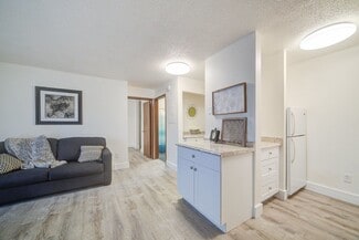 4711 S Union St, Des Moines, IA 50315