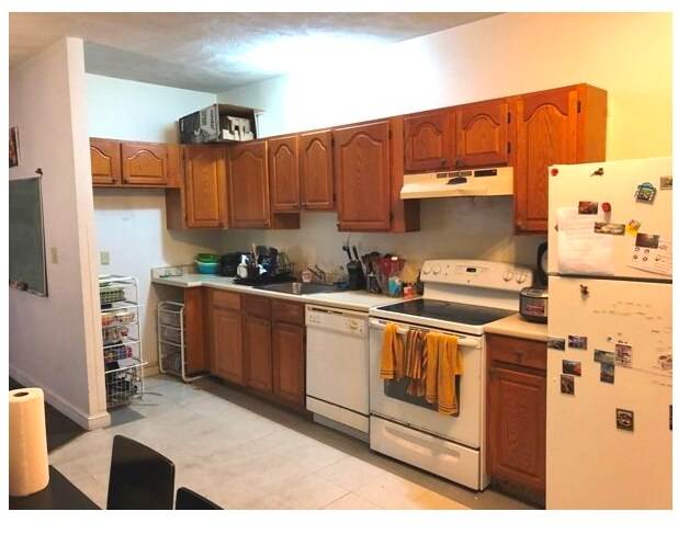 122 Berkshire St unit 3, Cambridge, MA 02141 - photo 1