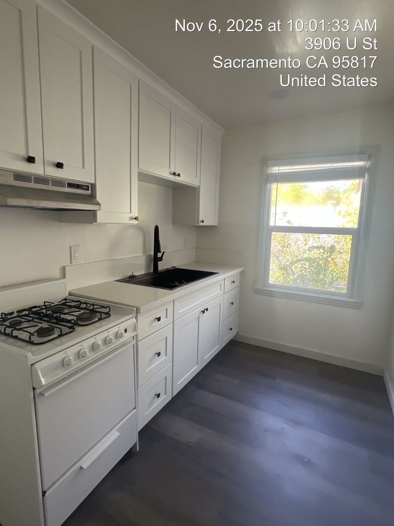 3914 U St, Sacramento, CA 95817 - photo 1