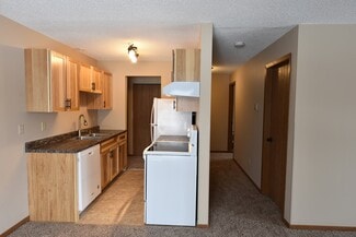 924 4th St SW, Forest Lake, MN 55025