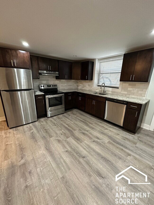 918 Crain St, Evanston, IL 60202