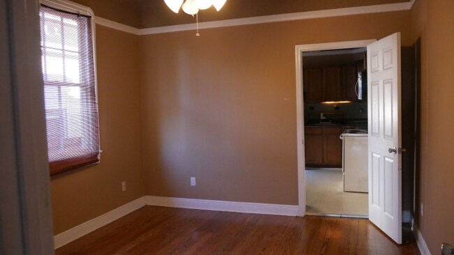 2548 Myrtle St, New Orleans, LA 70122 - photo 5