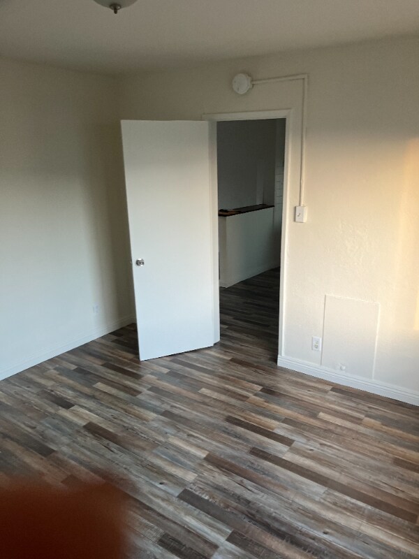 1724 1 2-1724 1 2 W 45th St unit 1722, Los Angeles, CA 90062 - photo 3