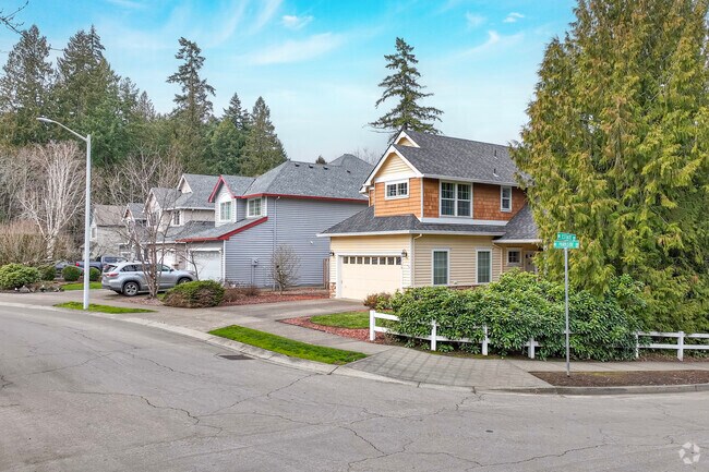 Mixed materials give this Northwest Hillsboro significant curb appeal.