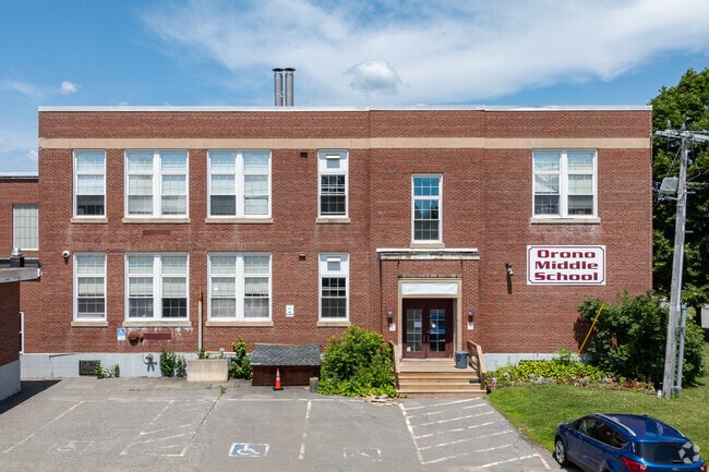 Orono Middle School receives an overall rating of A from Niche.