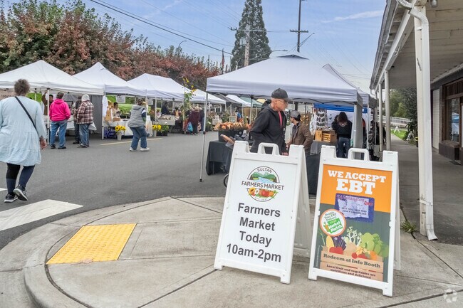 Stop by the Sultan Farmers Market, conveniently located next to U.S. Highway 2, May through September.