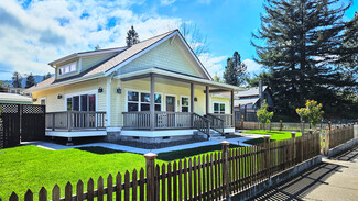 882 B St, Ashland, OR 97520