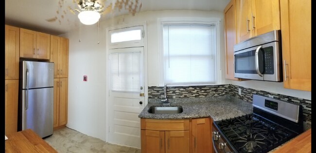 6142 N 8th St unit B, Philadelphia, PA 19120 - photo 3