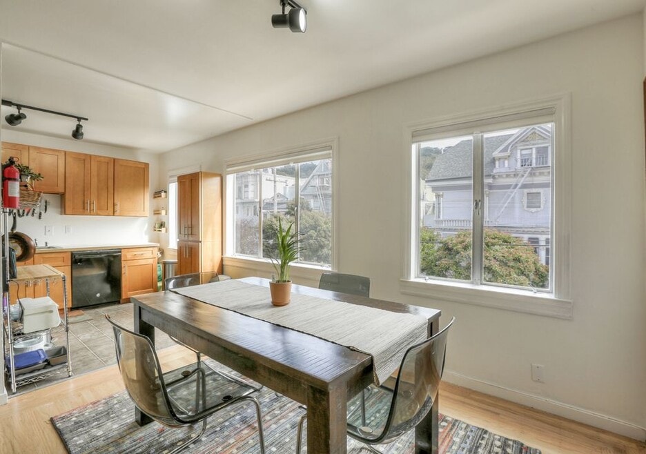1388 Page St, San Francisco, CA 94117 - photo 1