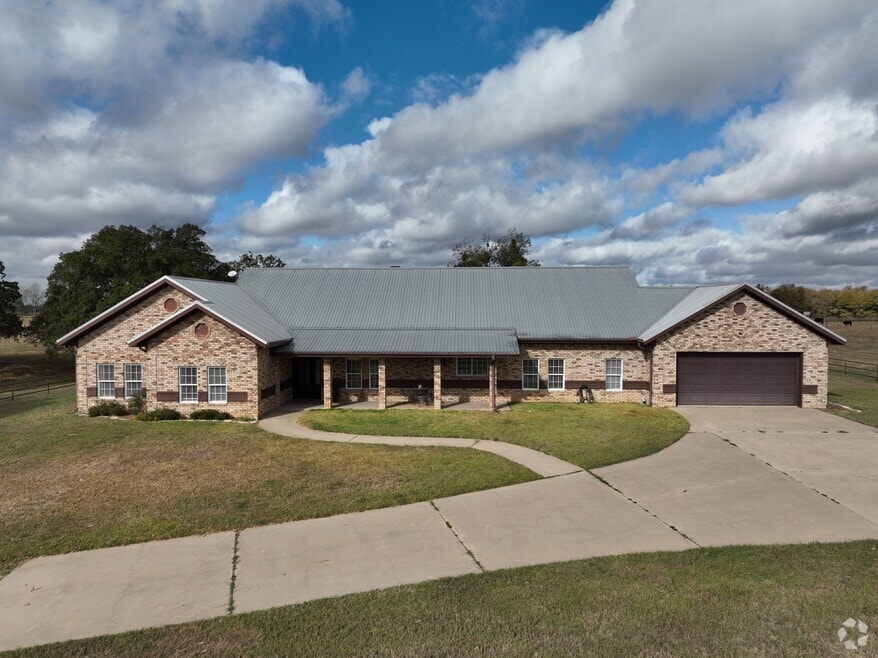 2776 S Highway 77, Cameron, TX 76520 - photo 2
