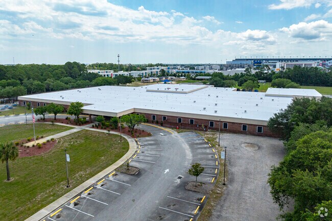 Students at Palm Terrace Elementary can participate in extracurricular opportunities.