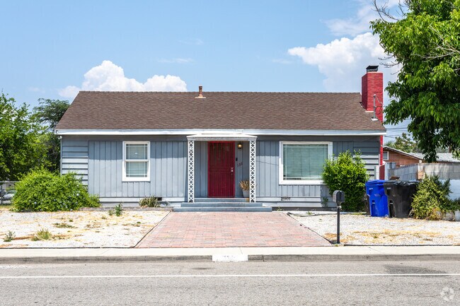Cottage style home in the neighborhood of Wilson.