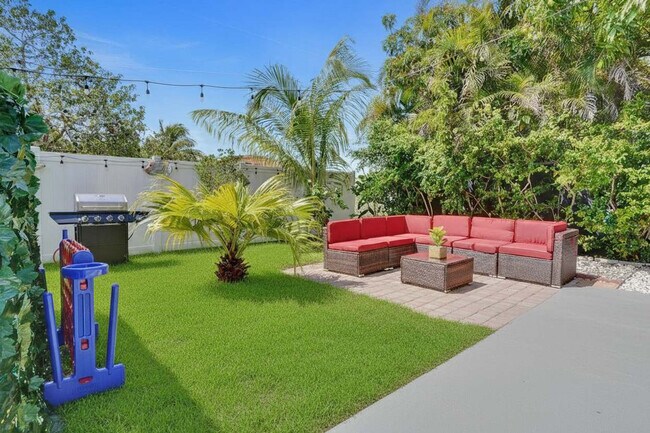 712 SW 7th Terrace unit ID1037652P, Hallandale Beach, FL 33009 - photo 4