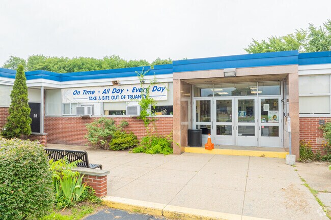 John B. Stanton Elementary School has a niche score of B.