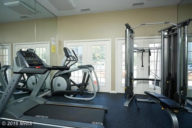 20417 Riverbend Square unit 2BD2BR Condo, Sterling, VA 20165 - photo 2