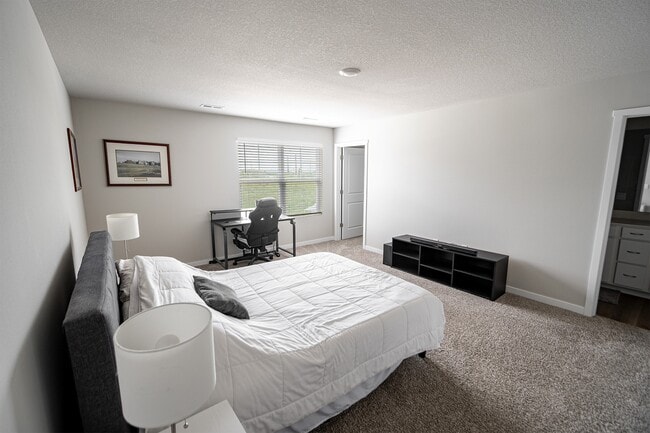 5502 144th St, Urbandale, IA 50323 - photo 7