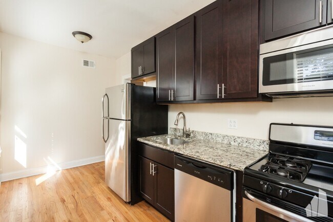 4034 N Ashland Ave unit 4034.5-W2, Chicago, IL 60613 - photo 6