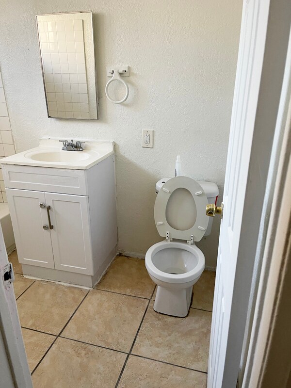 808 E Pine St unit 7, Compton, CA 90221 - photo 2