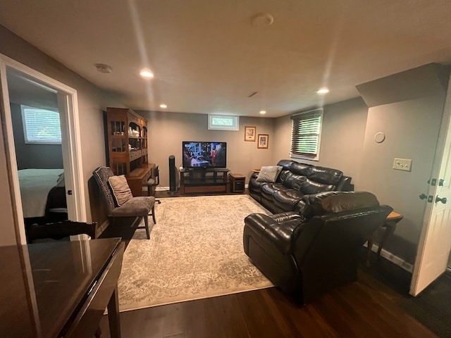 1115 N Utah Ave unit 1115 N Utah Main LVL, Davenport, IA 52804 - photo 2