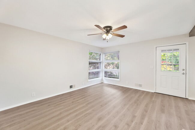 6020 N East Park View St, Park City, KS 67219 - photo 2