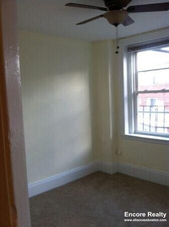 115 Salem St unit 22, Boston, MA 02113 - photo 2