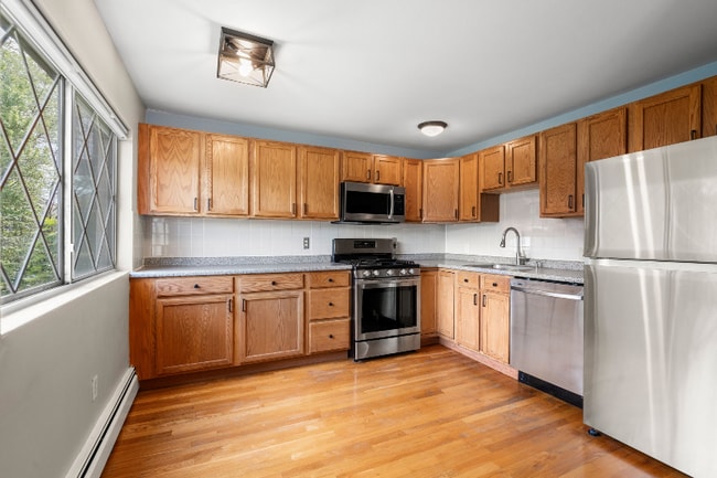 28 Fernview Ave unit 10, North Andover, MA 01845 - photo 7