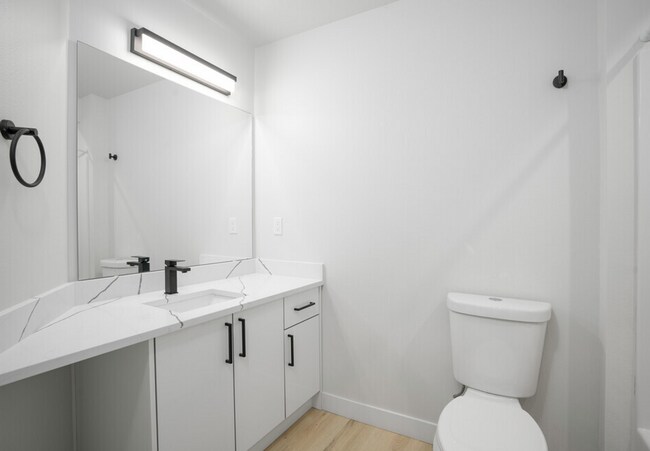 3408-3412 Northwest, 3 Beds, 2.5 Bath & 4 Beds, 2.5 Bath Units Available!, Bellingham, WA 98225 - photo 6