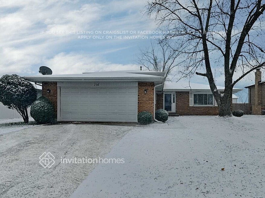 716 Cambridge Ave, Matteson, IL 60443 - photo 1
