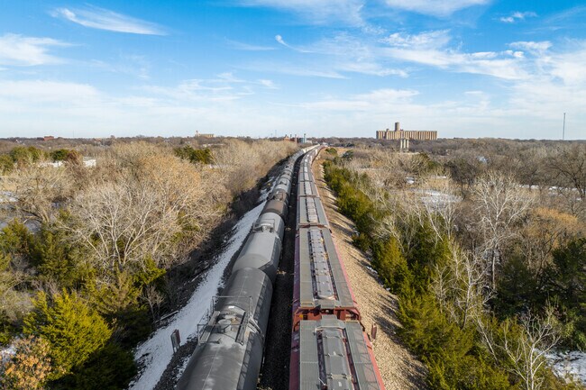There are several train tracks running throughout Wellington.