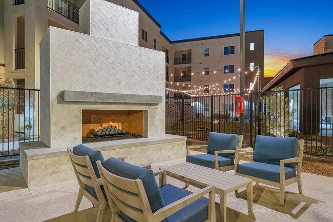 Album Union Village 55+ Active Adult Apartment Homes, Henderson, NV 89011 - photo 3