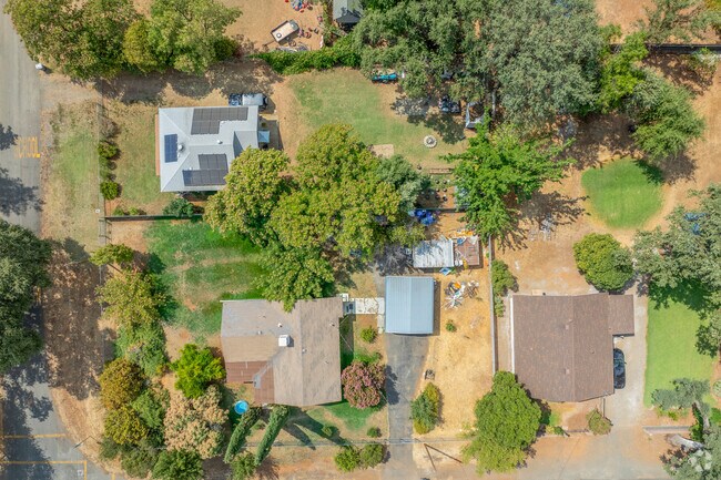Here is a bird's-eye view of the Palermo Oroville neighborhood in Oroville, California.