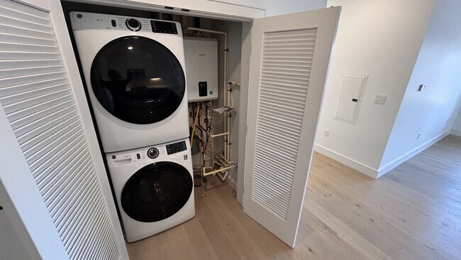 46 Leo M Birmingham Pkwy unit 506, Boston, MA 02135 - photo 5