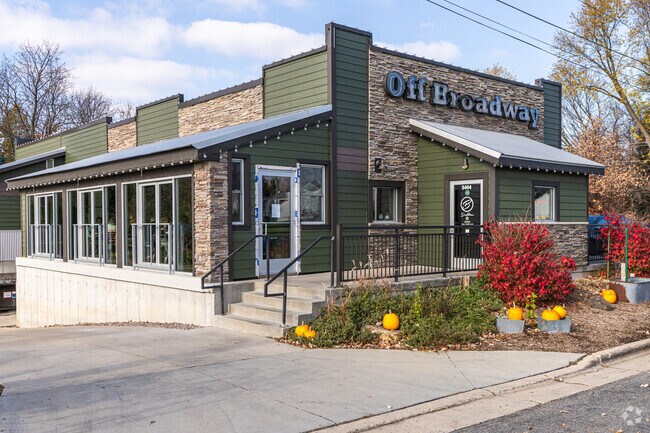 Off Broadway serves rotating craft beers and American fare in a low-key atmosphere.