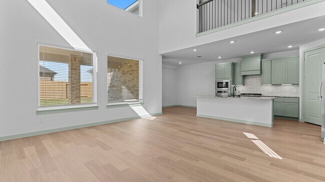 3910 Silver Falls Ln, League City, TX 77573 - photo 6