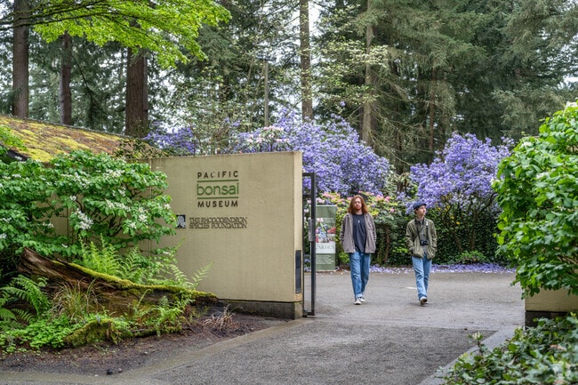 Rhododendron Species Botanical Garden in Federal Way has Pop-up Plant Vender Weekends.