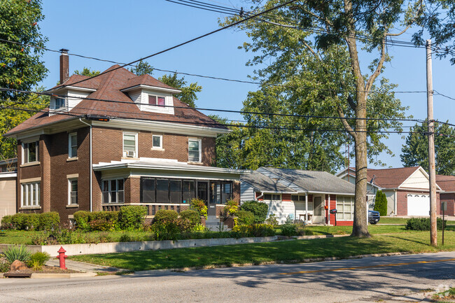 Fell Park features a variety of home styles and sizes, mostly from the 20th century.